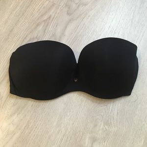 Victoria’s Secret Strapless Bra